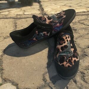 Sesto Meucci  Italian Women’s Shoes Size 7 M - Velvet With Zipper On Side